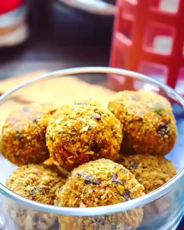 Chocolate Chunk Energy Bites