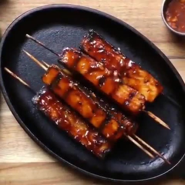 Tofu Satay Skewers with Peanut Sauce