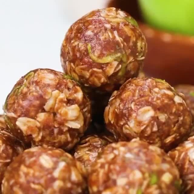 Easy Apple Pie Bites