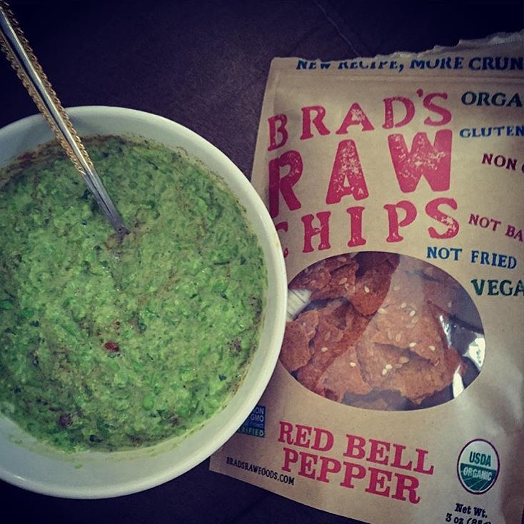 Easy Pea Hummus Without Garbanzo Beans