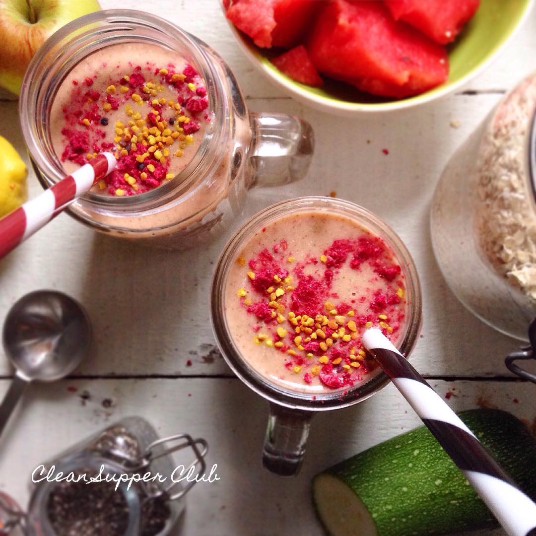 Wake Up Smoothie with Fresh Fruits and Seeds