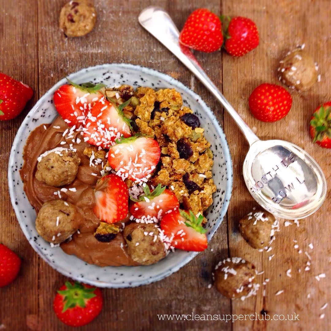 Sunday Smoothie Bowl with Avocado and Banana