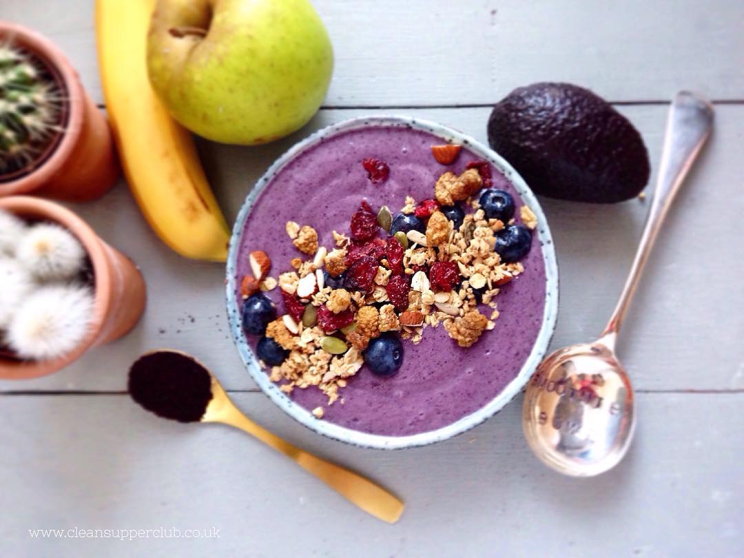 Blueberry and Acai Smoothie Bowl with Toppings