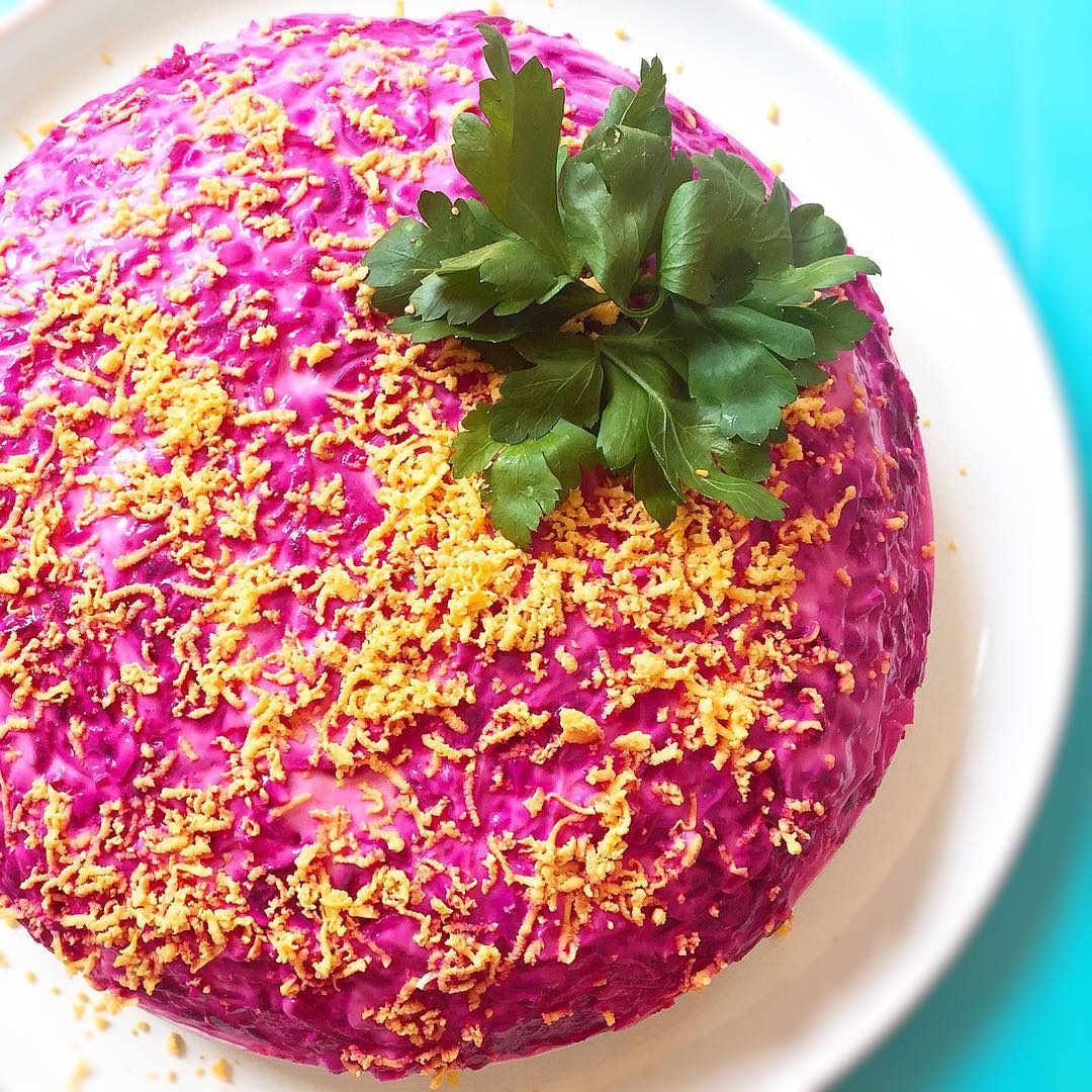 Vegetarian Layered Salad with Beets and Eggs