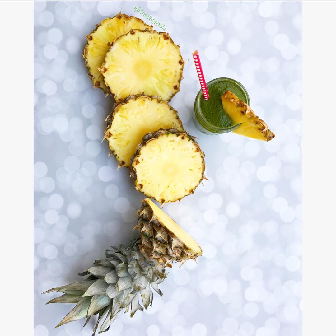 Green Pineapple Superfood Smoothie