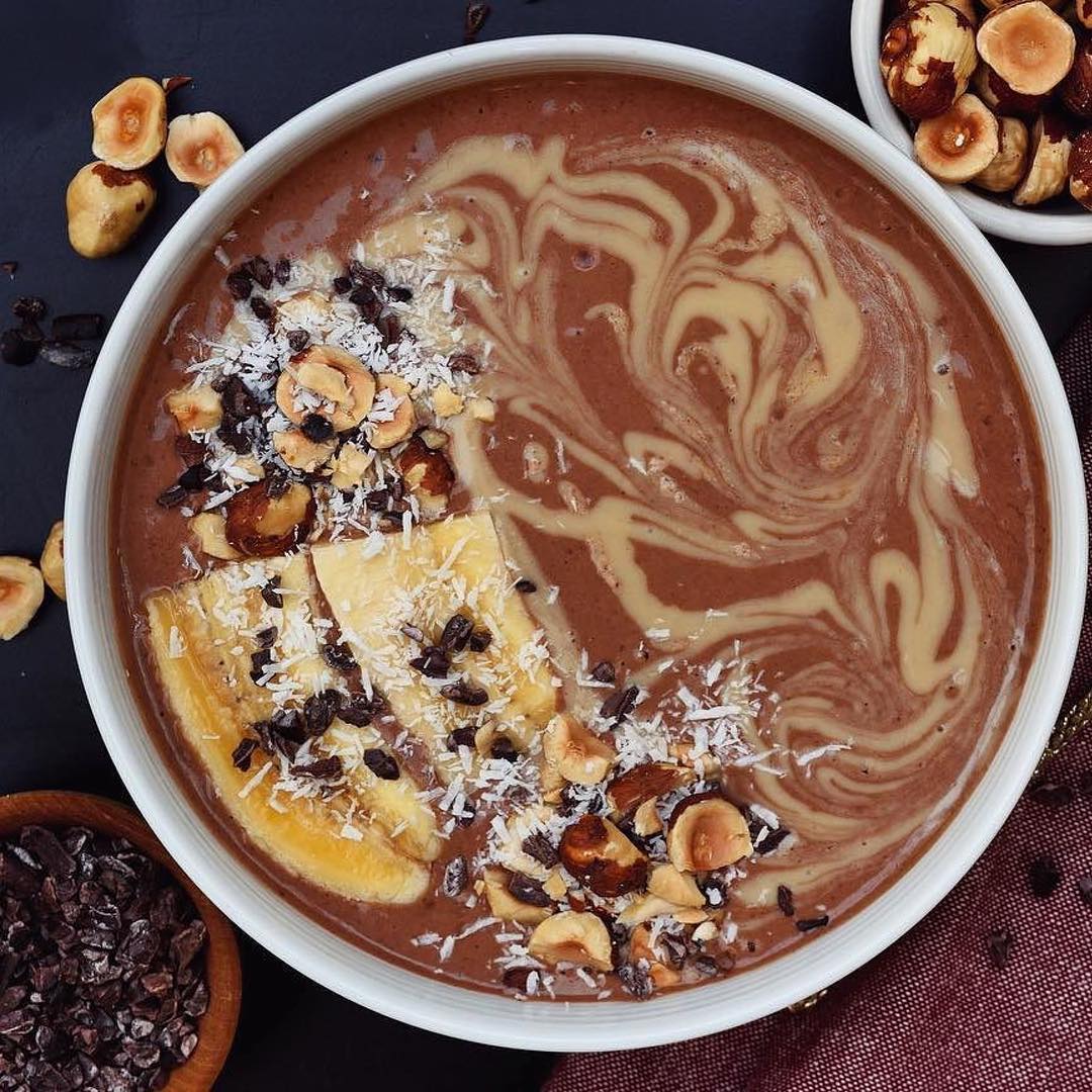 Chocolate Tahini Smoothie Bowl