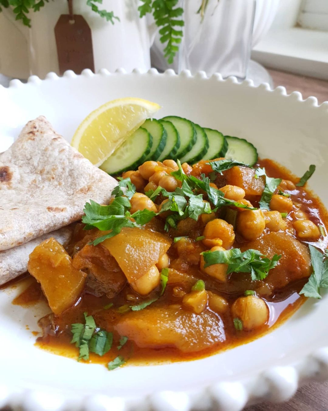 Aubergine and Chickpea Curry
