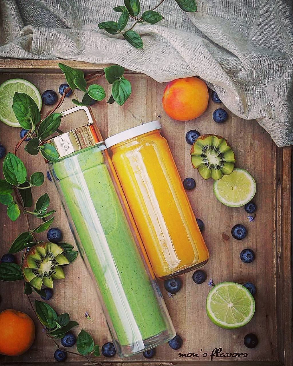 Green Smoothie with Squeezed Orange Juice
