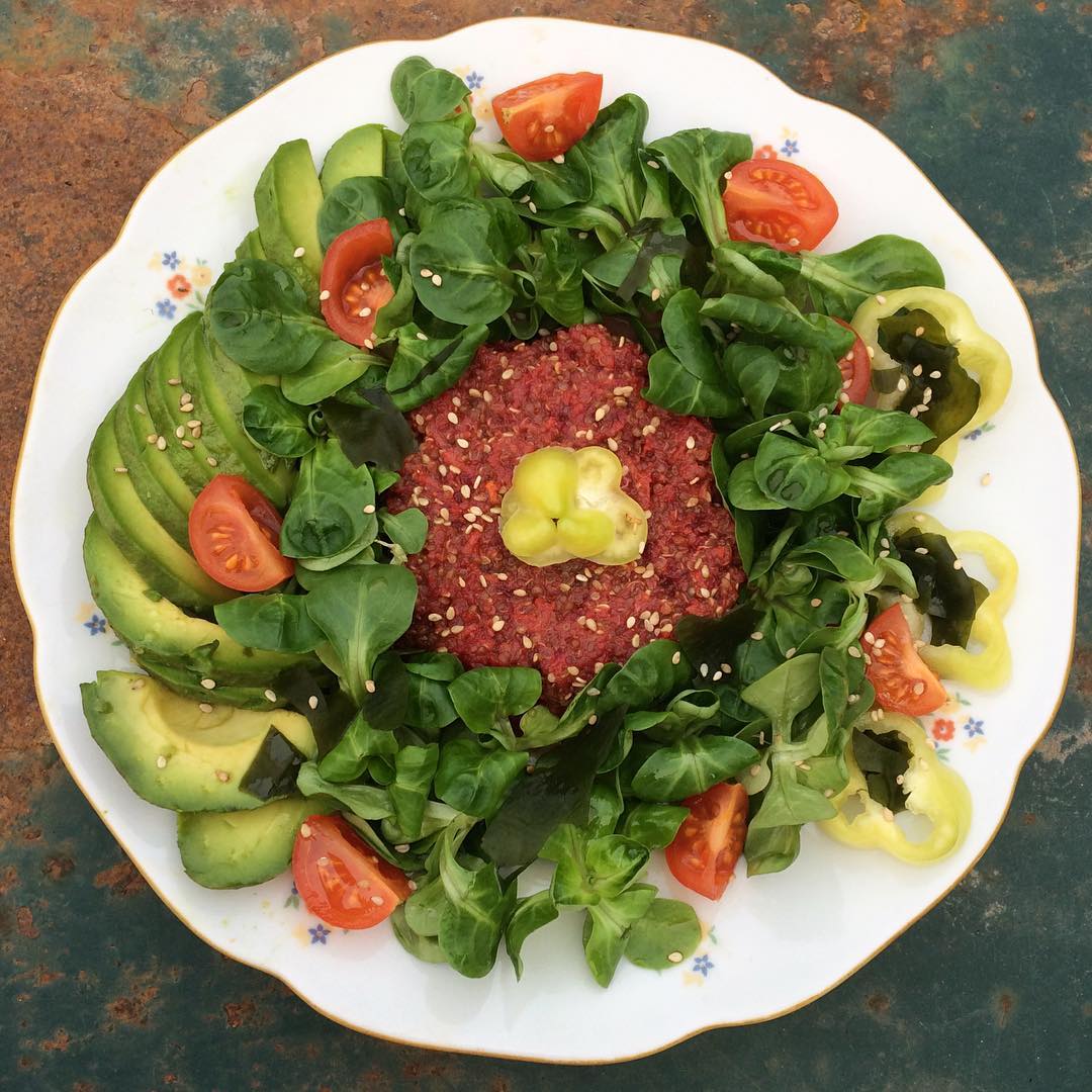 Detox Quinoa Salad with Beets and Turmeric