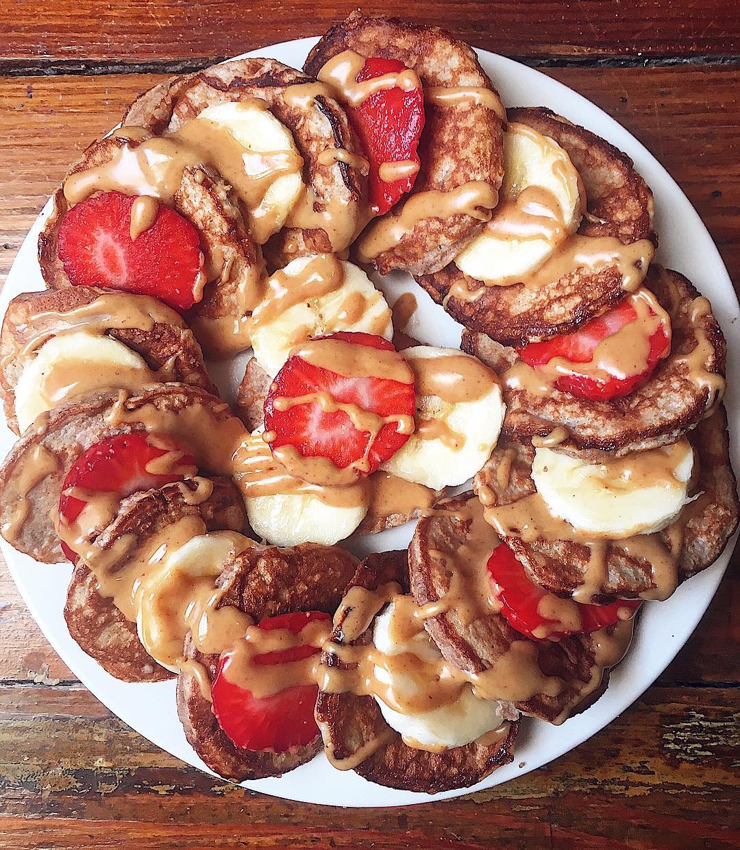 Quick and Easy Banana Pancakes