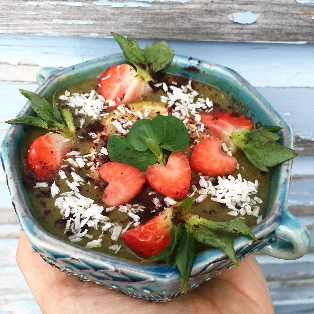 Energizing Morning Green Smoothie