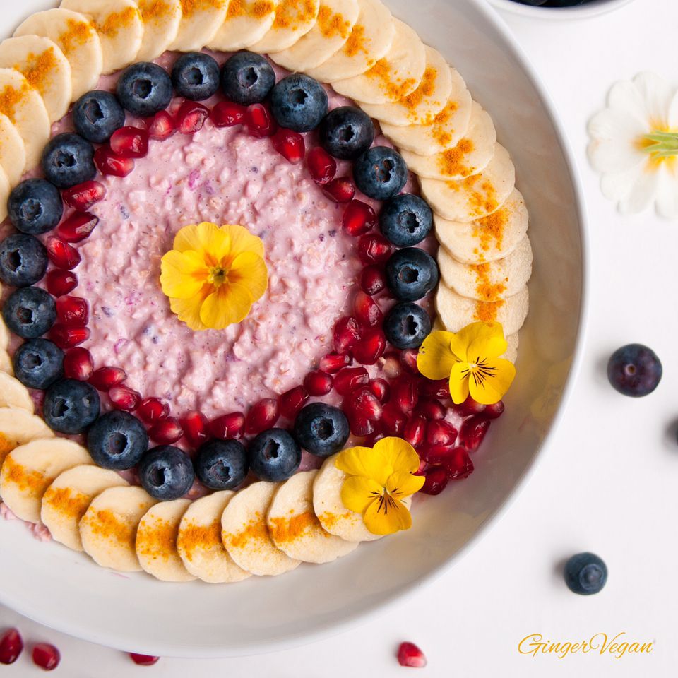 Pitaya and Baobab Overnight Oats
