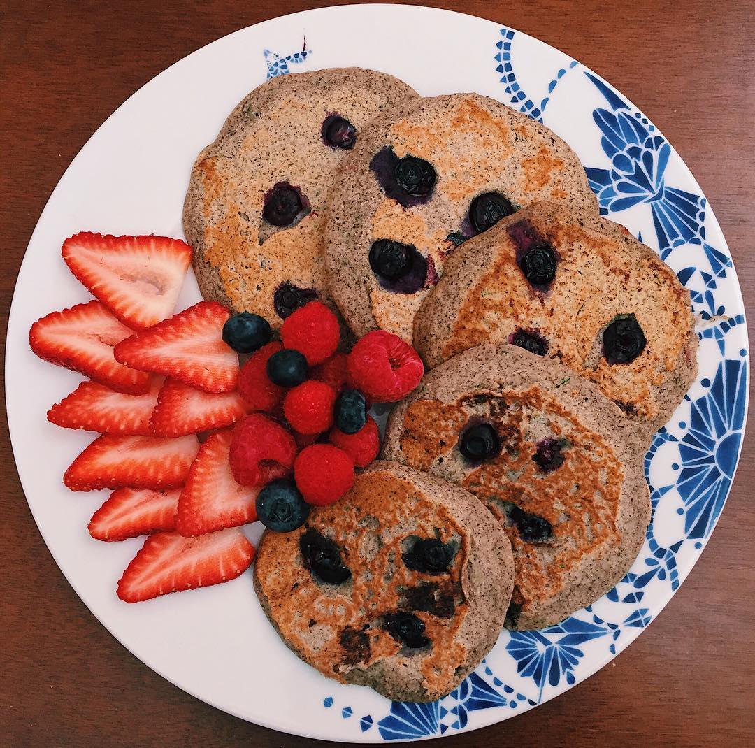 Vegan Berry Pancakes with Protein Powder