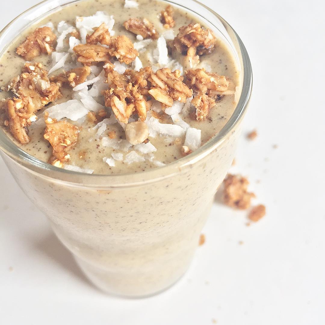 Paleo Chocolate Banana Nut Smoothie