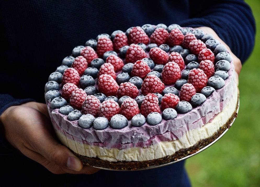 Raw Vegan Berry Cheesecake Delight