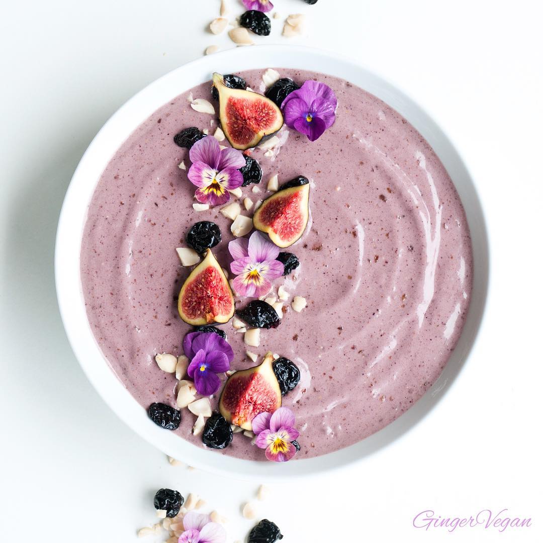 Açaí Nicecream Bowl with Fresh Figs and Dried Cherries