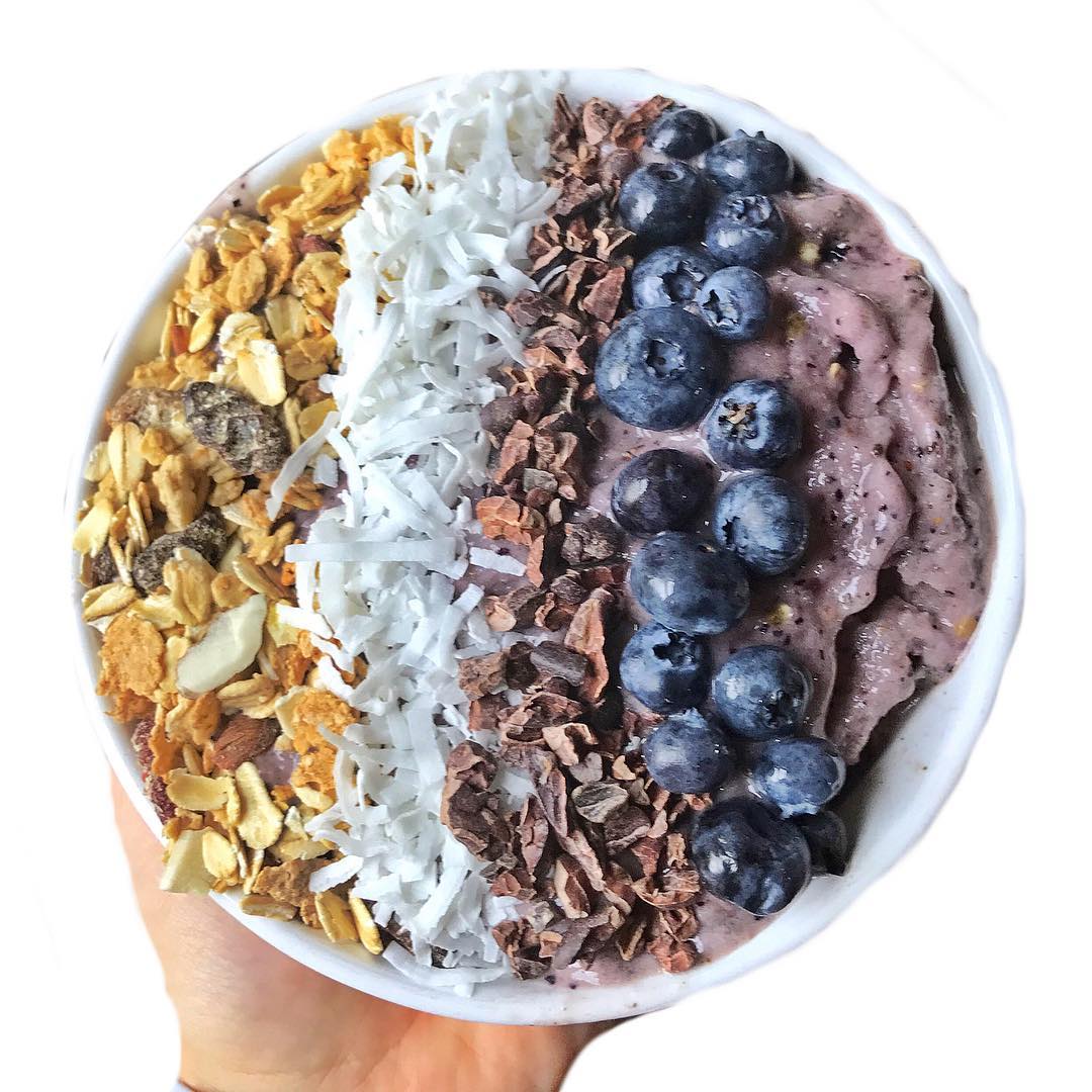 Almond Milk and Fruit Smoothie Bowl