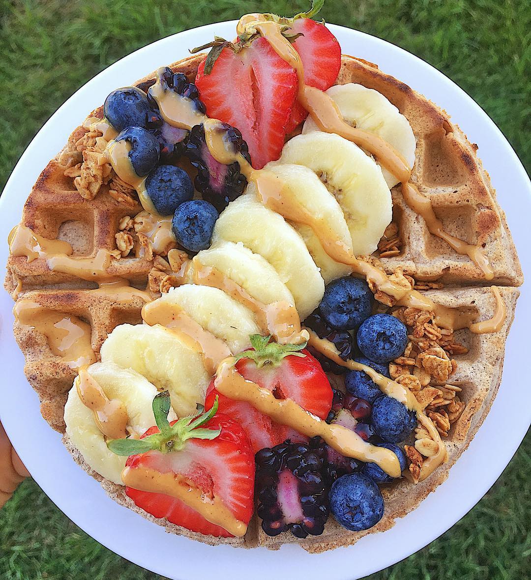Crispy Broiled Waffle with Fruit Toppings