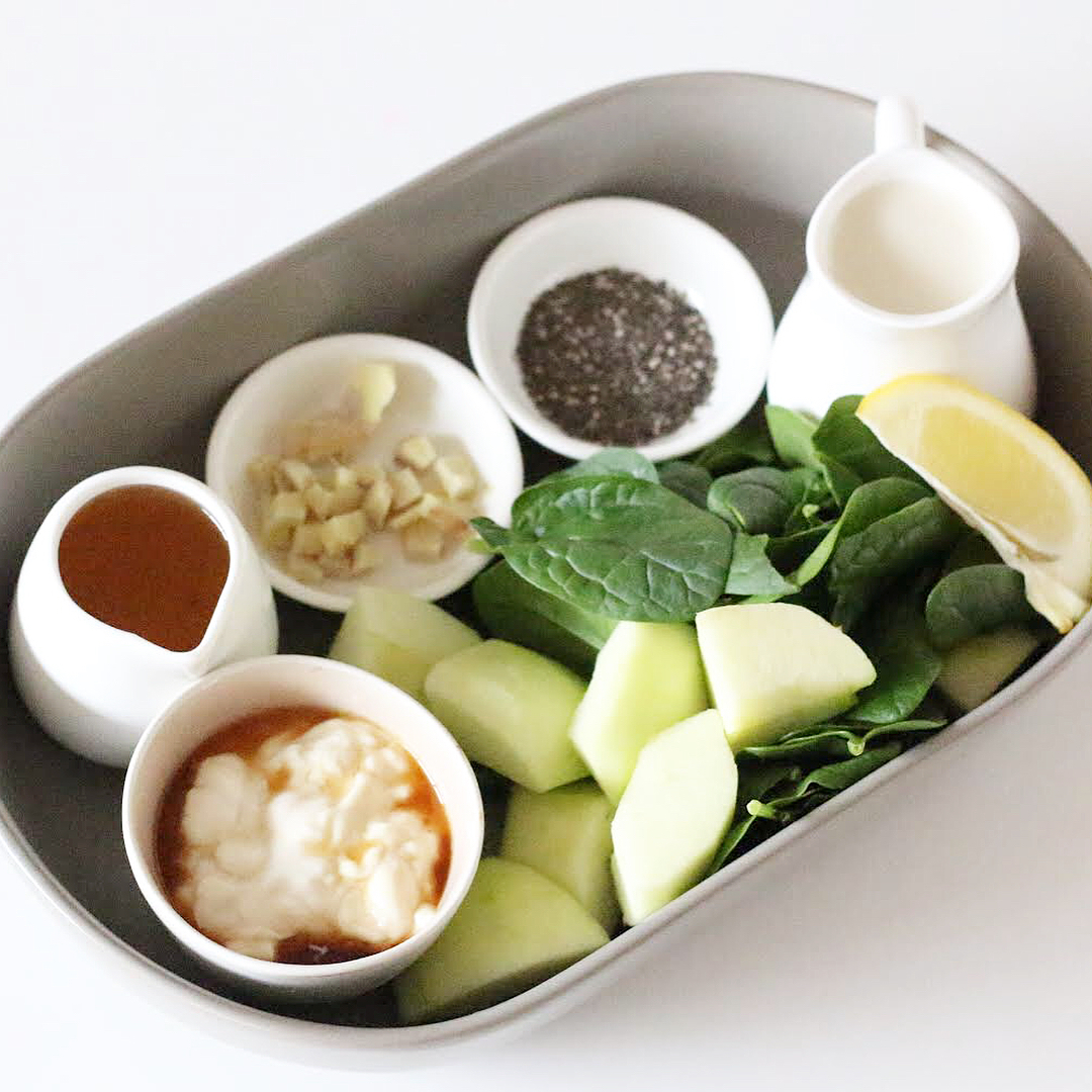 Green Tea Apple Smoothie with Spinach and Chia