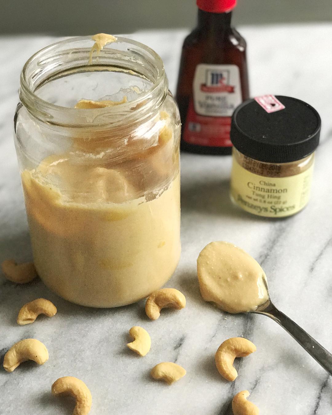 Homemade Vanilla Cinnamon Cashew Butter