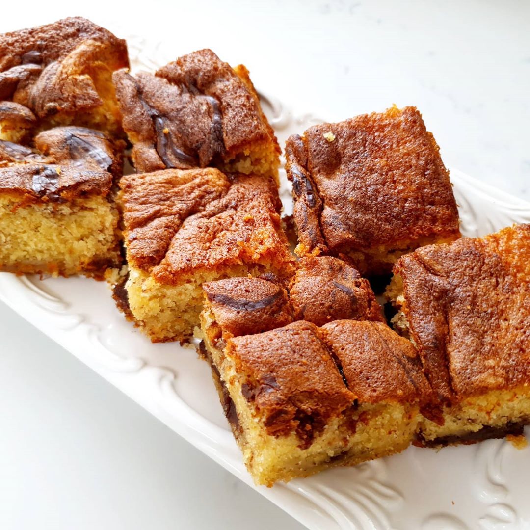 Banana and Chocolate Ganache Cake