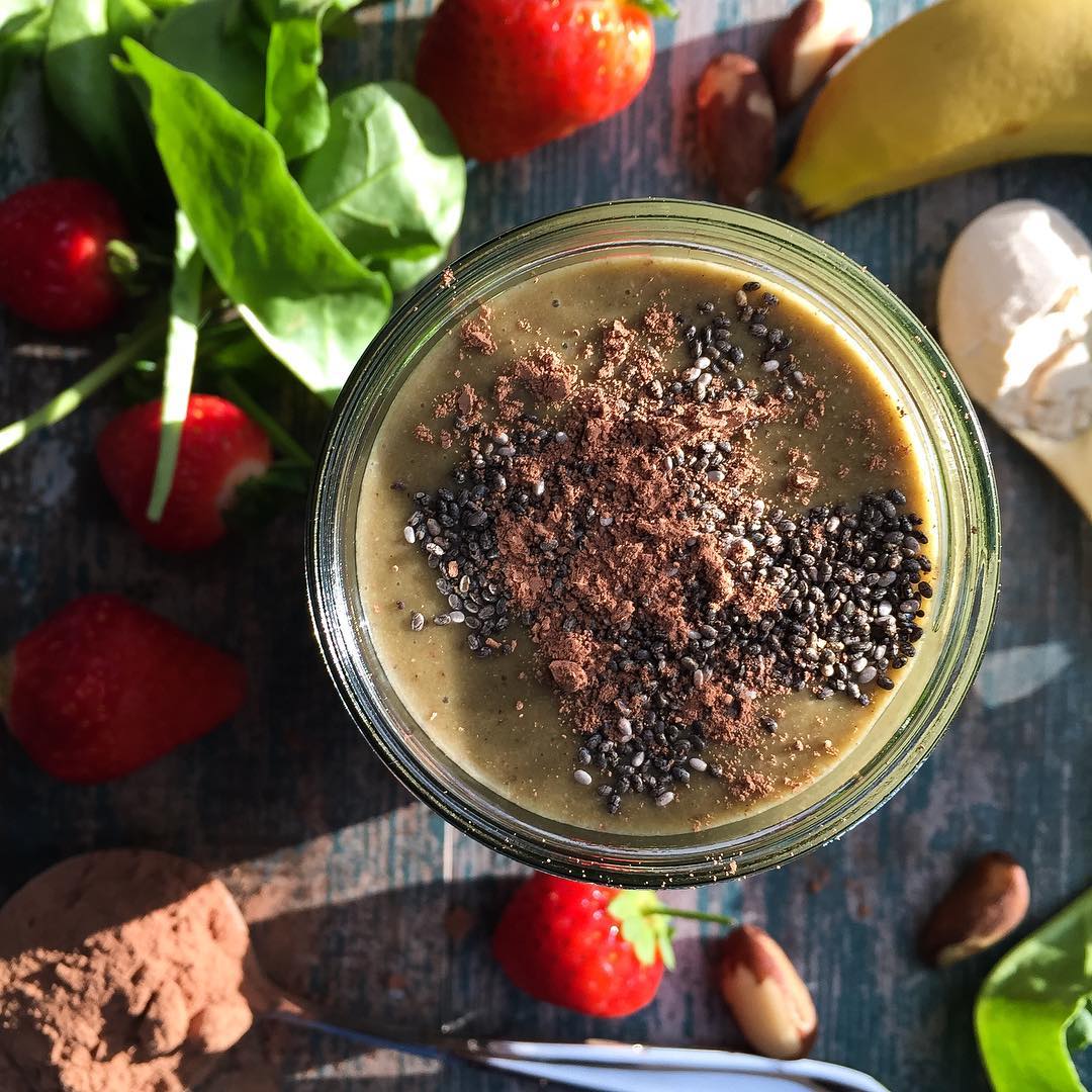 Refreshing Strawberry and Spinach Smoothie