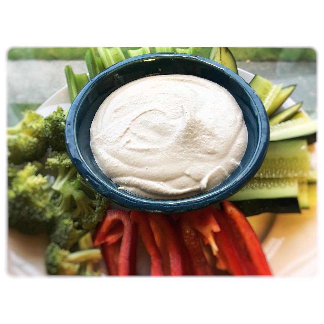 Bean-Free Raw Hummus with Mushrooms