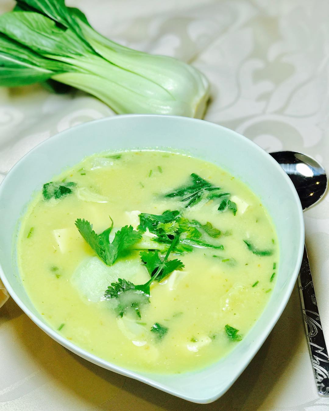 15-Minute Cauliflower Pak Choi Tofu Soup