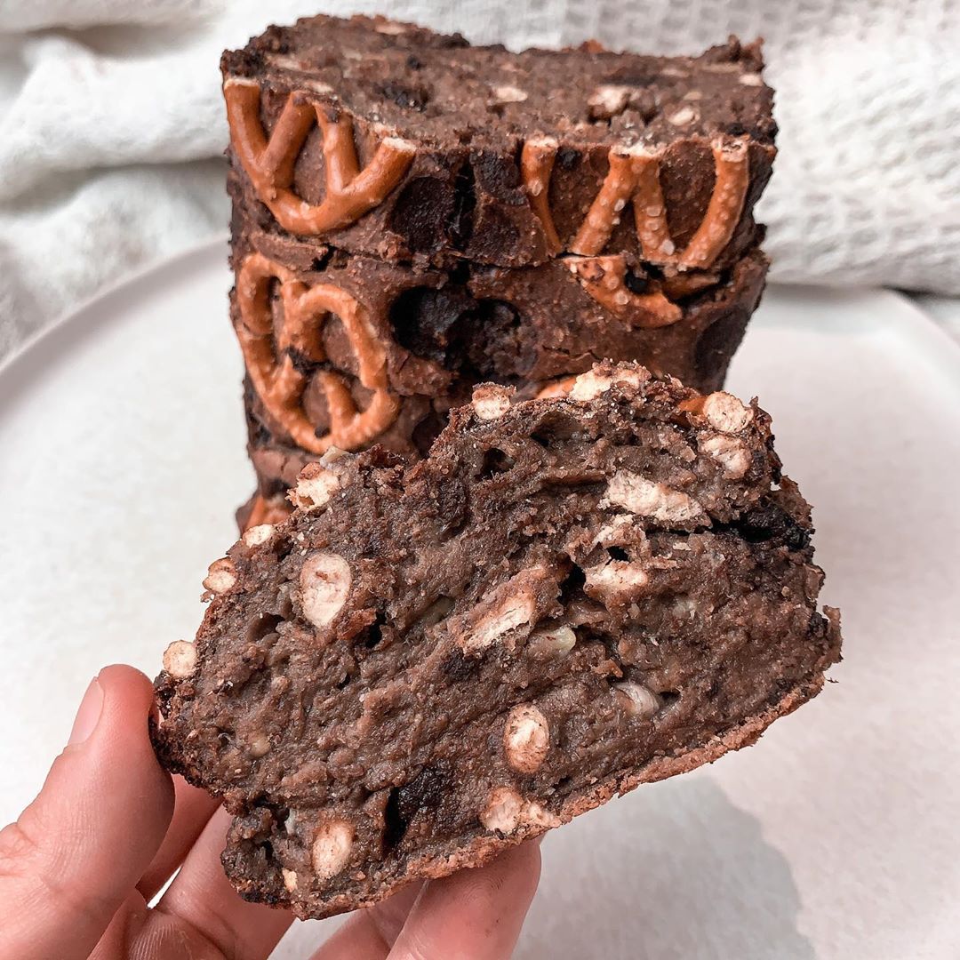 Chocolate Chip Pretzel Protein Loaf Slices