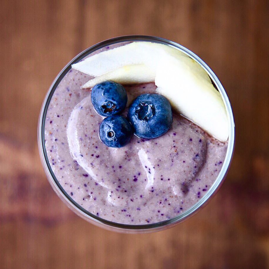 Blueberry Pear Smoothie with Chia and Acai