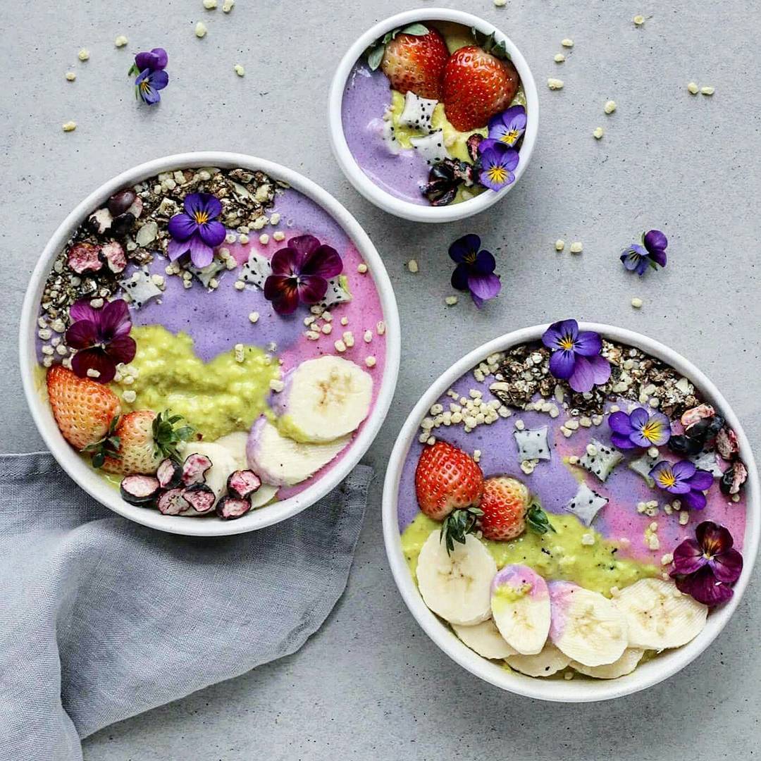 Colorful Turmeric Oats Breakfast Bowl