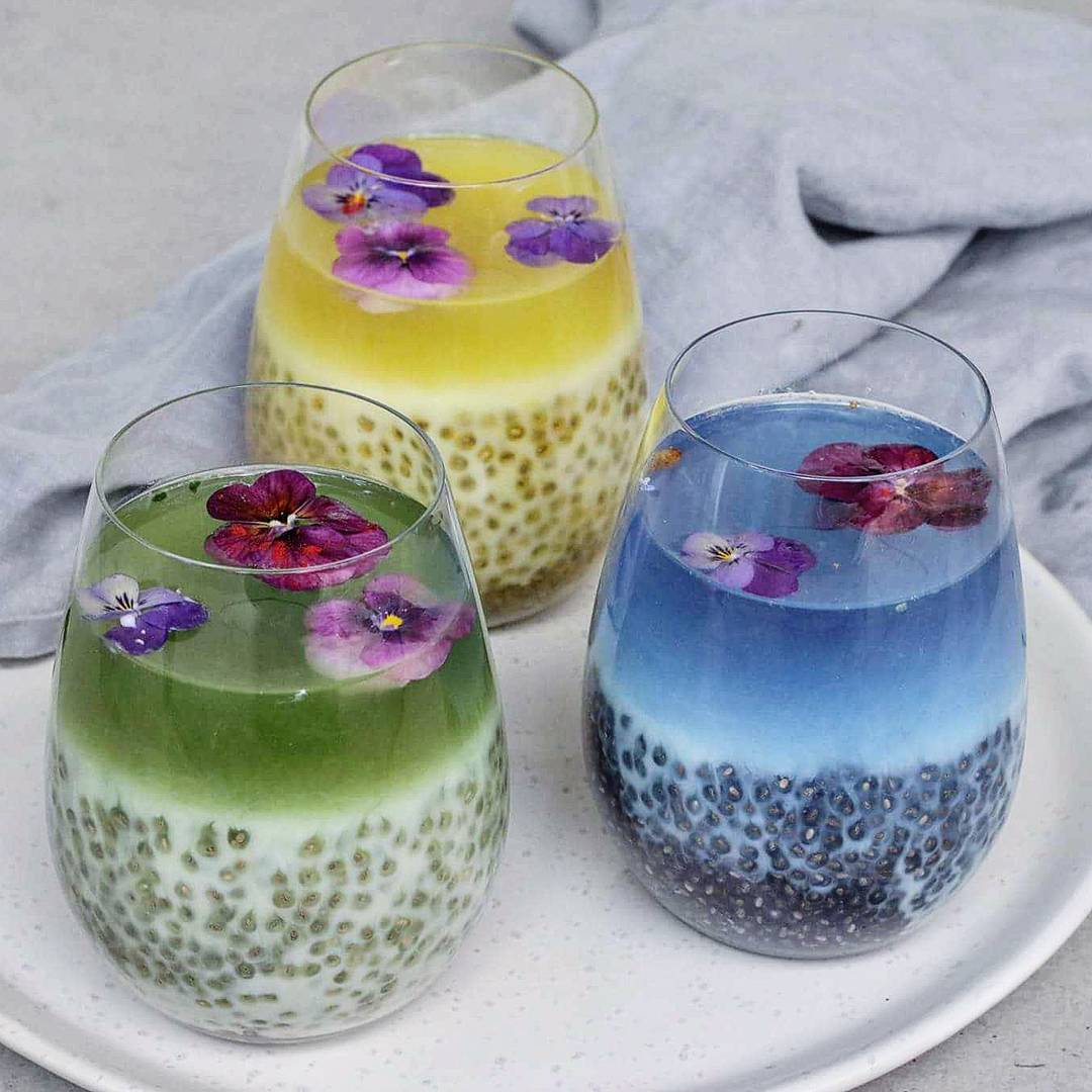Turmeric Chia Seed Latte Drink
