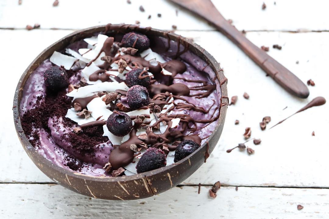 Blueberry and Acai Smoothie Bowl
