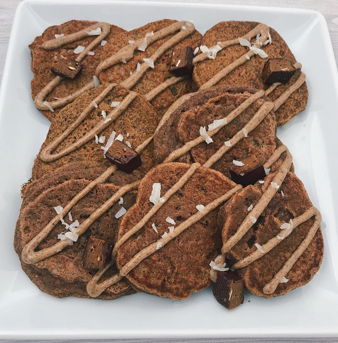 Easy Vegan Pumpkin Spice Pancakes