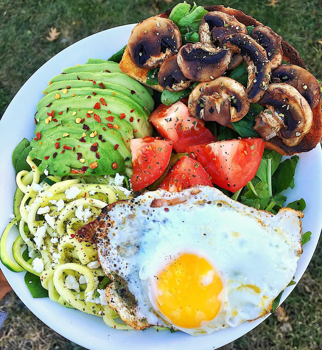 Healthy Sourdough Toast with Fried Egg and Veggies