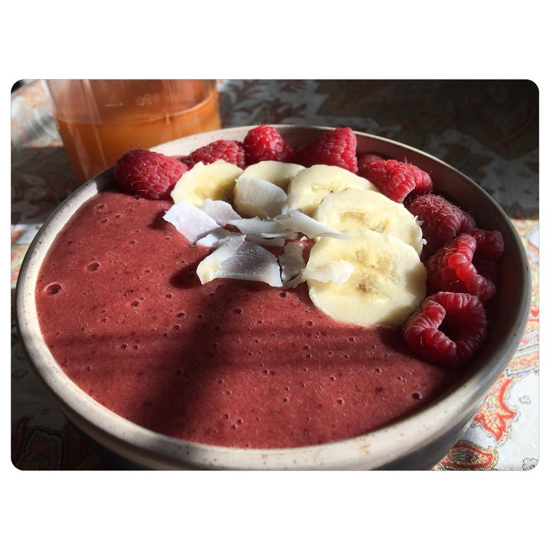 Easy and Delicious Pineapple Cherry Smoothie