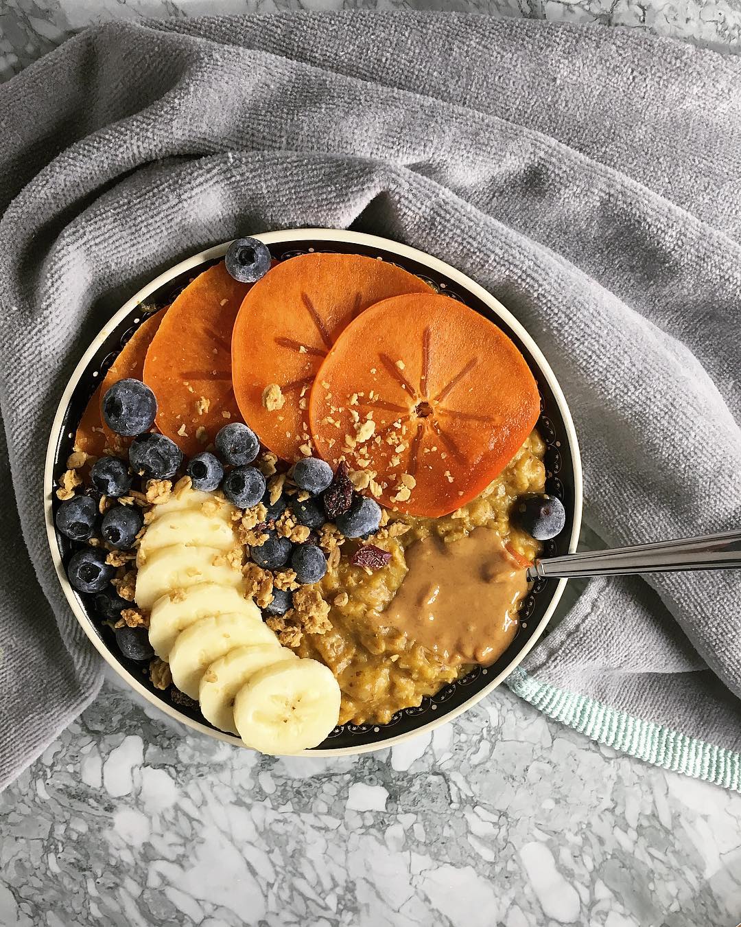 Warm Pumpkin Oats Breakfast with Toppings