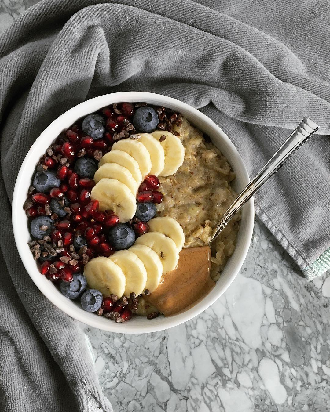 Easy Ginger Oats with Banana and Almond Milk