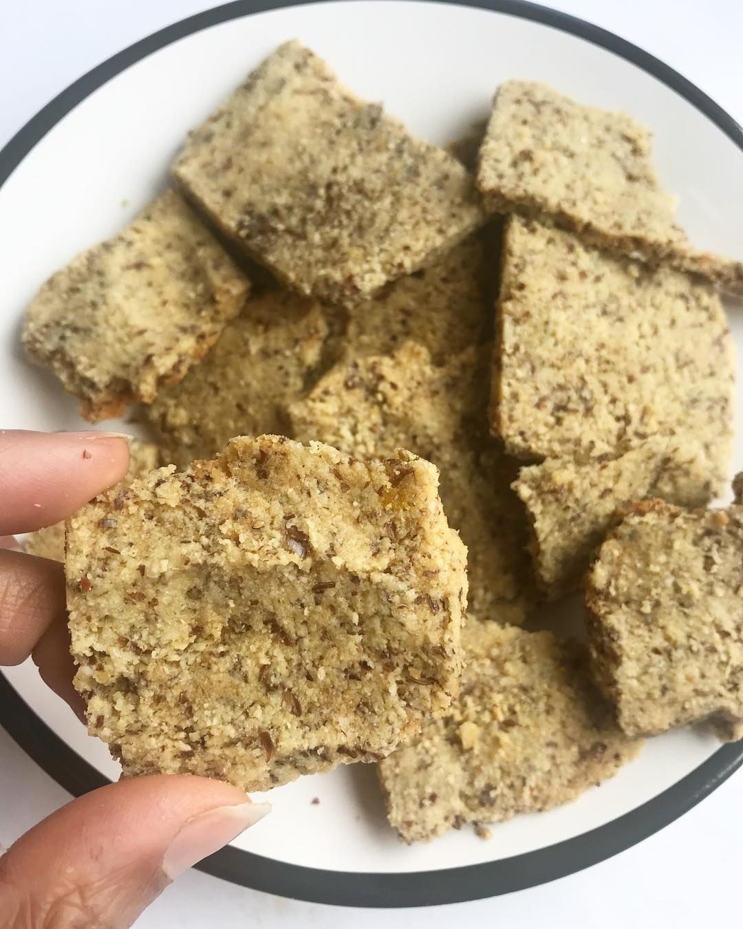 Addictive Gluten-Free Almond Flour Crackers