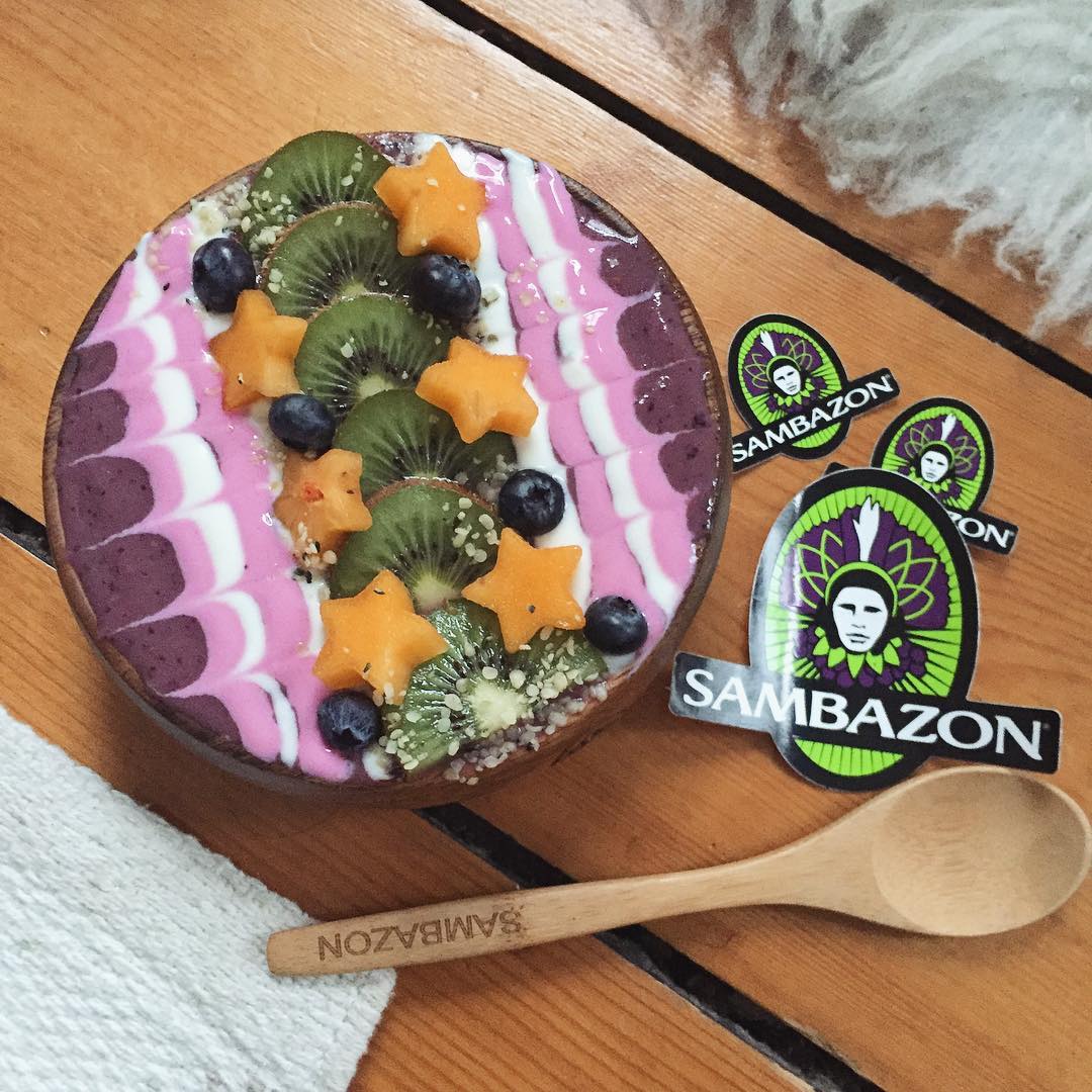 Perfect Vegan Acai Berry Breakfast Bowl