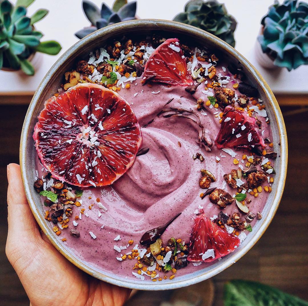 Simple Detox Smoothie Bowl