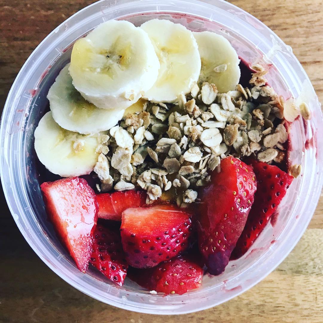 Homemade Acai Bowl Breakfast