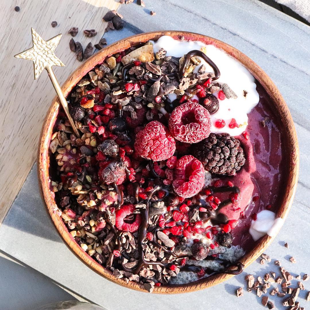 Acai and Mixed Berry Smoothie Bowl