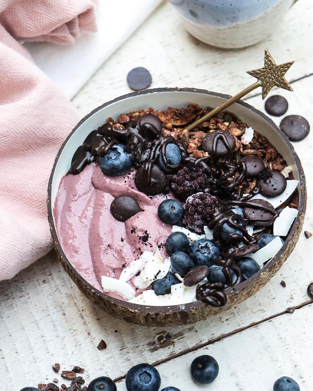 Blackberry Acai Smoothie Bowl with Oats and Chia