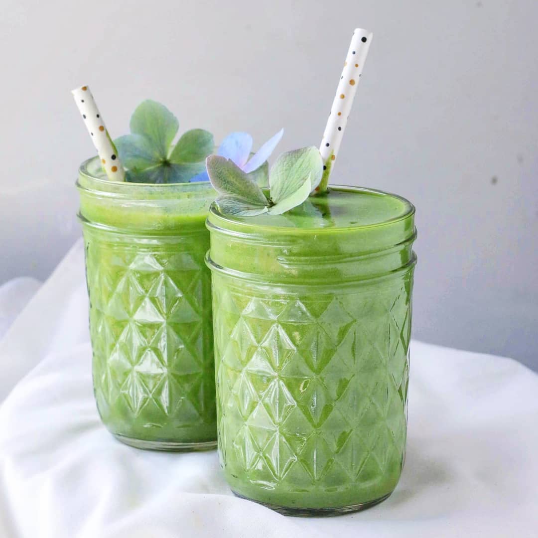 Simple Green Smoothie with Avocado and Kale