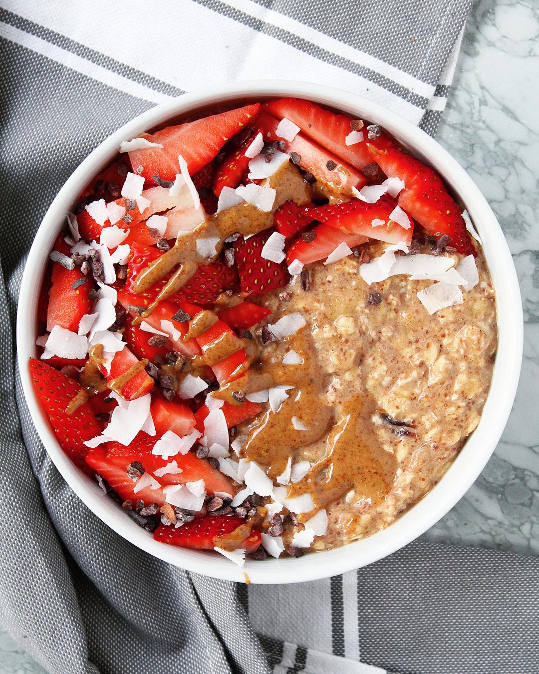 Overnight Oats with Strawberries and Coconut