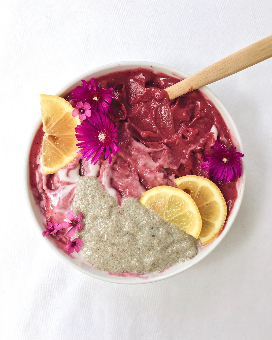 Ombre Acai Bowl with Frozen Fruits and Superfoods
