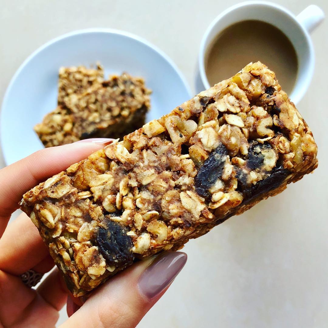 Oat Nut Cinnamon No Bake Granola Bars