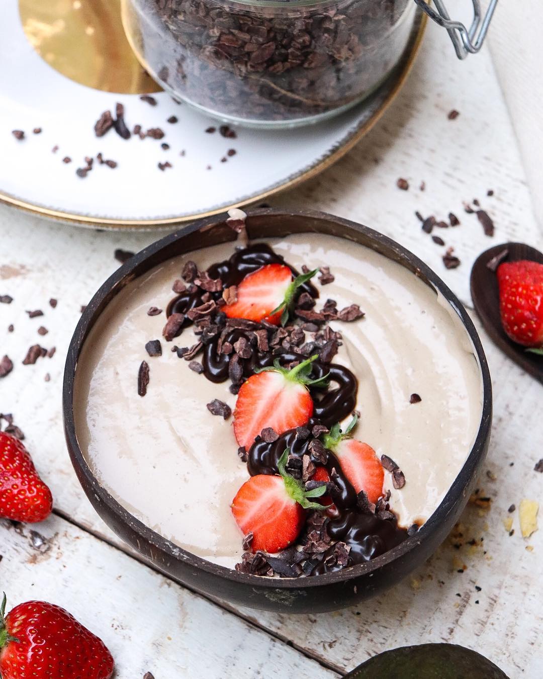 Strawberry and Tahini Smoothie Bowl