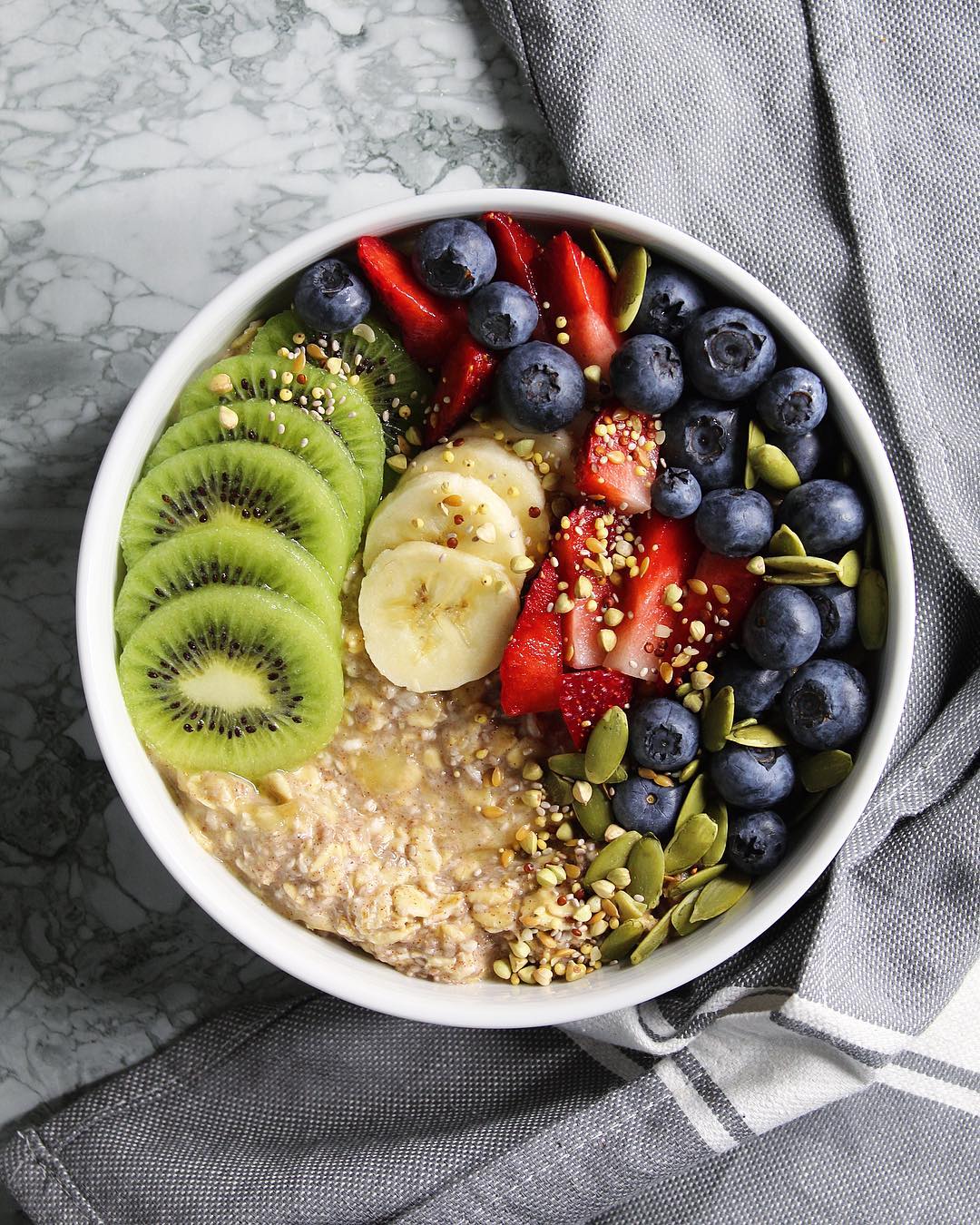 Delicious Overnight Oats with Banana and Spices
